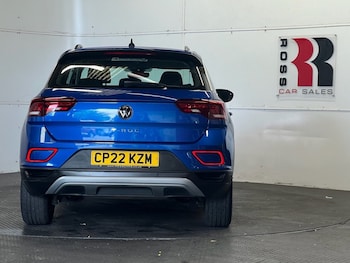 Used Volkswagen T-Roc 2022 for sale - 79371023: Photo
