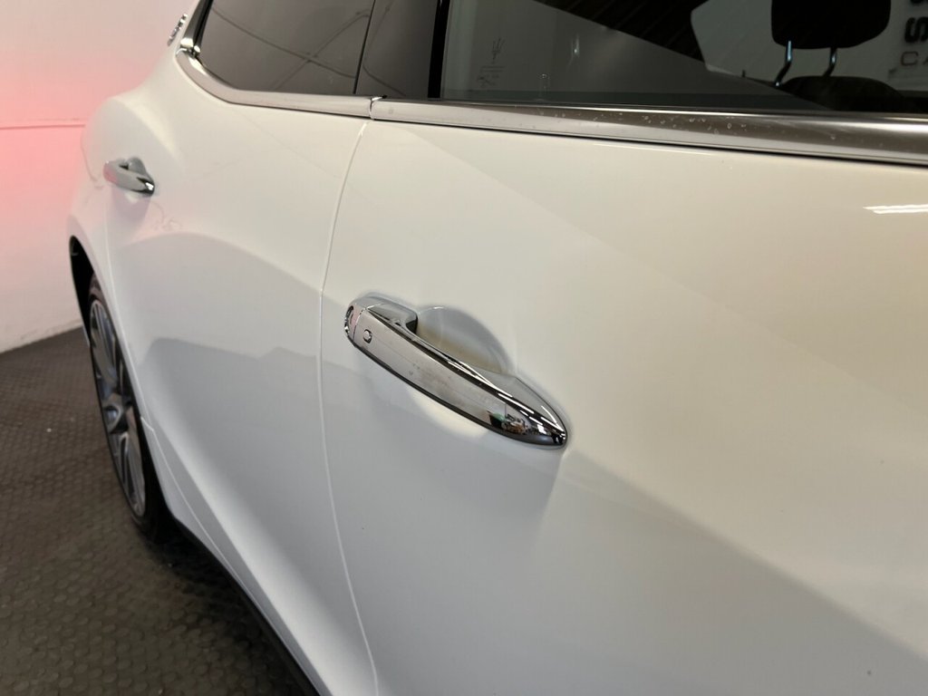 Used Maserati Ghibli 2017 for sale - 77546743: Photo 11