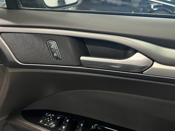 Used Ford Mondeo 2017 for sale - 76185017: Photo 23