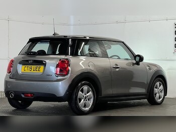 Used MINI Hatch 2019 for sale - 78874859: Photo