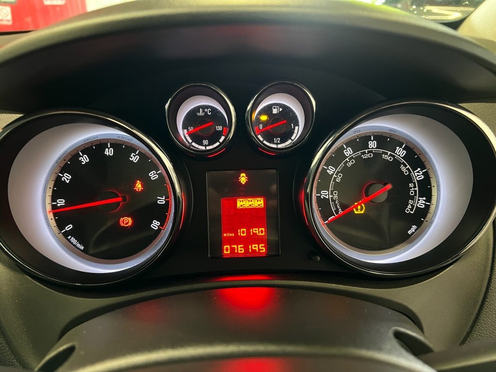 Used Vauxhall Meriva 2015 for sale - 77133081: Photo 27