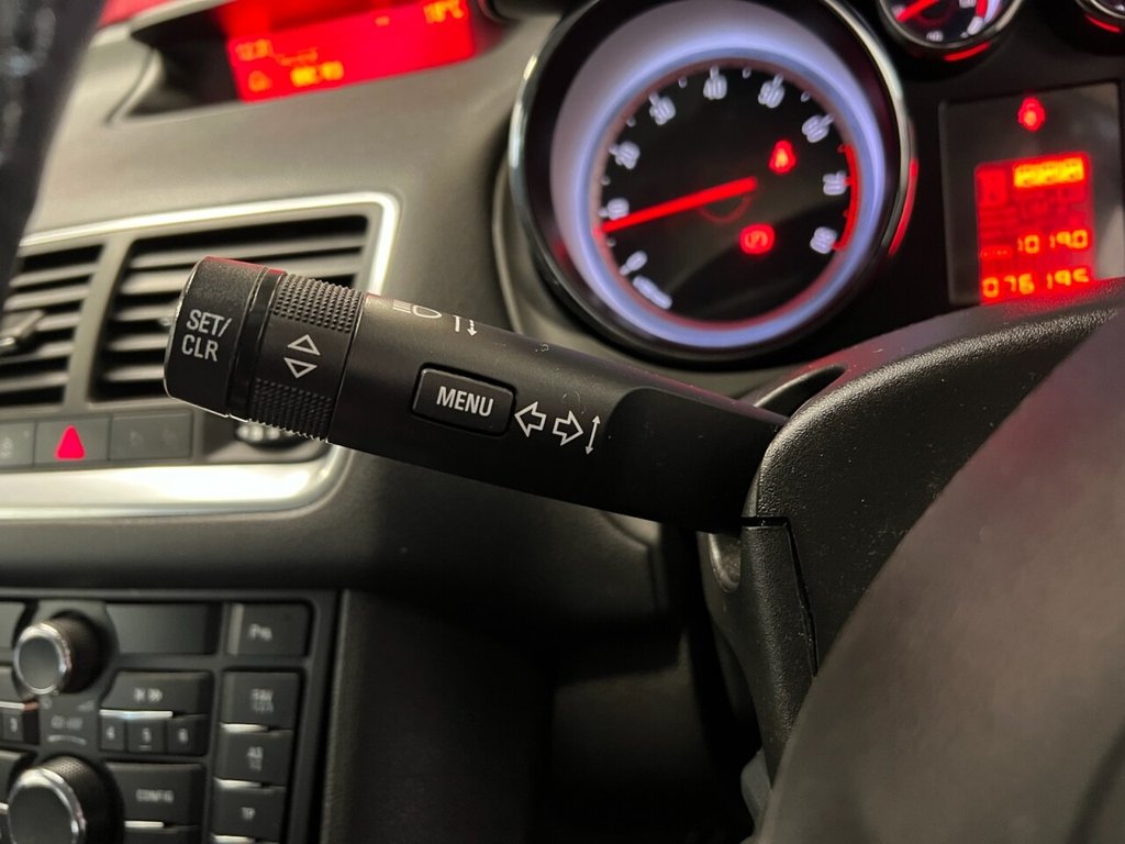 Used Vauxhall Meriva 2015 for sale - 77133081: Photo 28