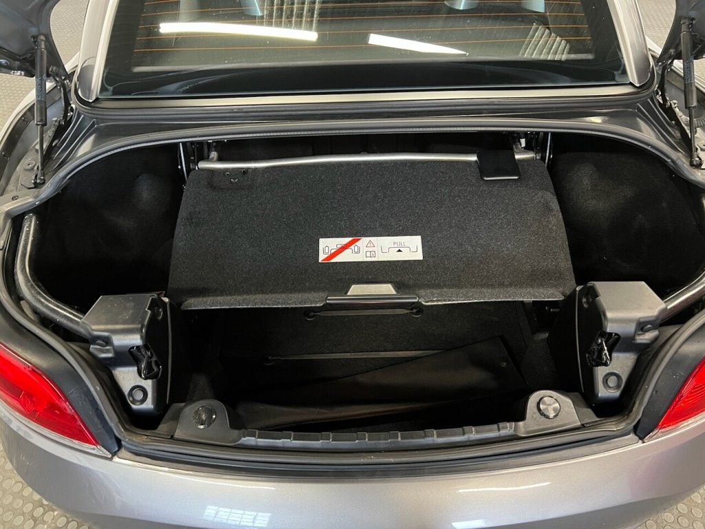 Used BMW Z4 2010 for sale - 78200021: Photo 14