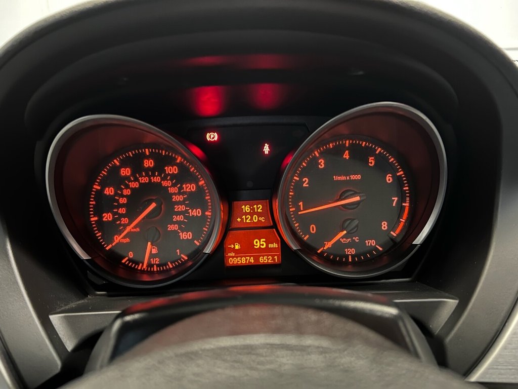 Used BMW Z4 2010 for sale - 78200021: Photo 25