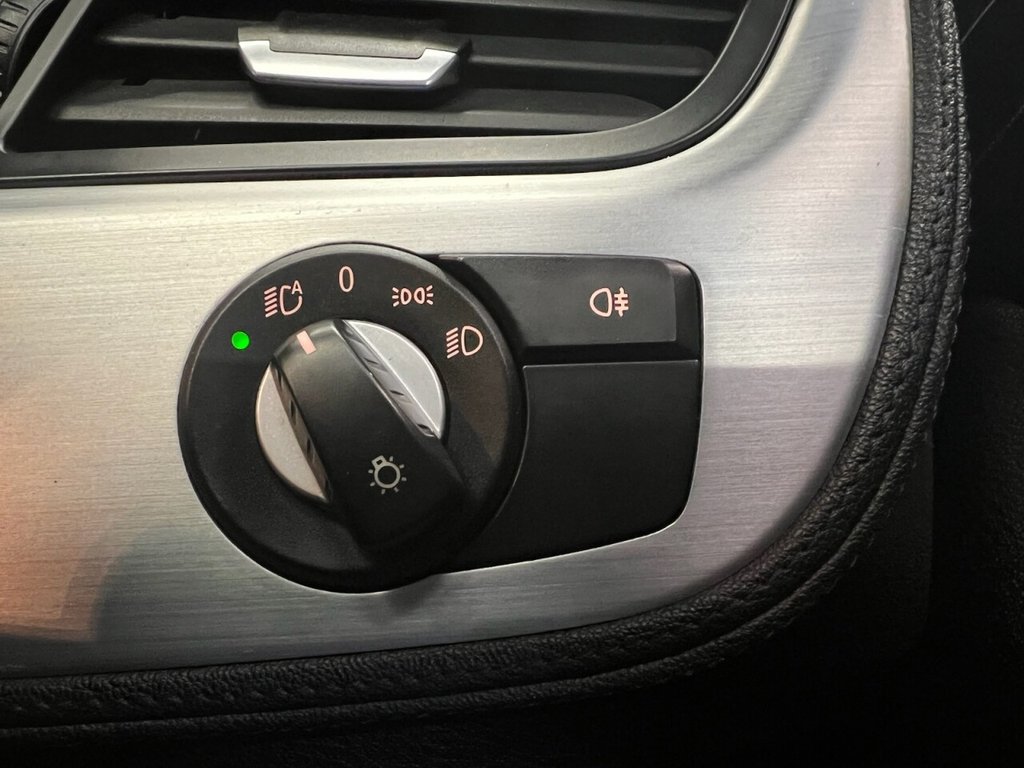 Used BMW Z4 2010 for sale - 78200021: Photo 26