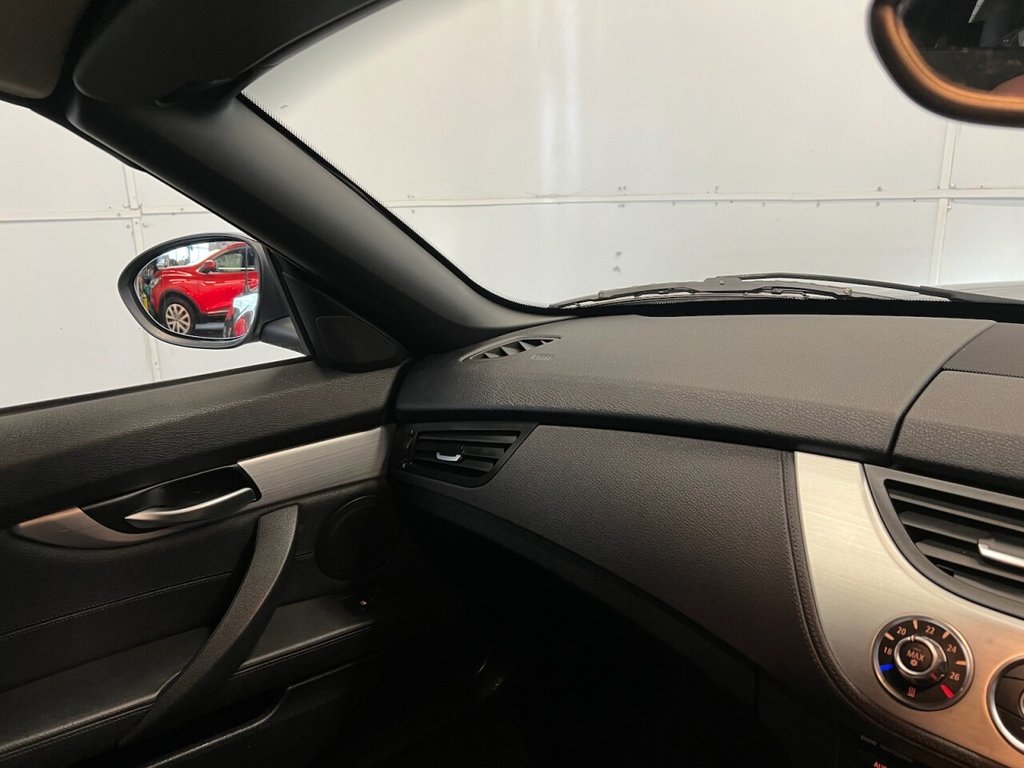 Used BMW Z4 2010 for sale - 78200021: Photo 27
