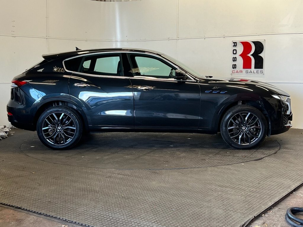 Used Maserati Levante 2023 for sale - 77065130: Photo 2
