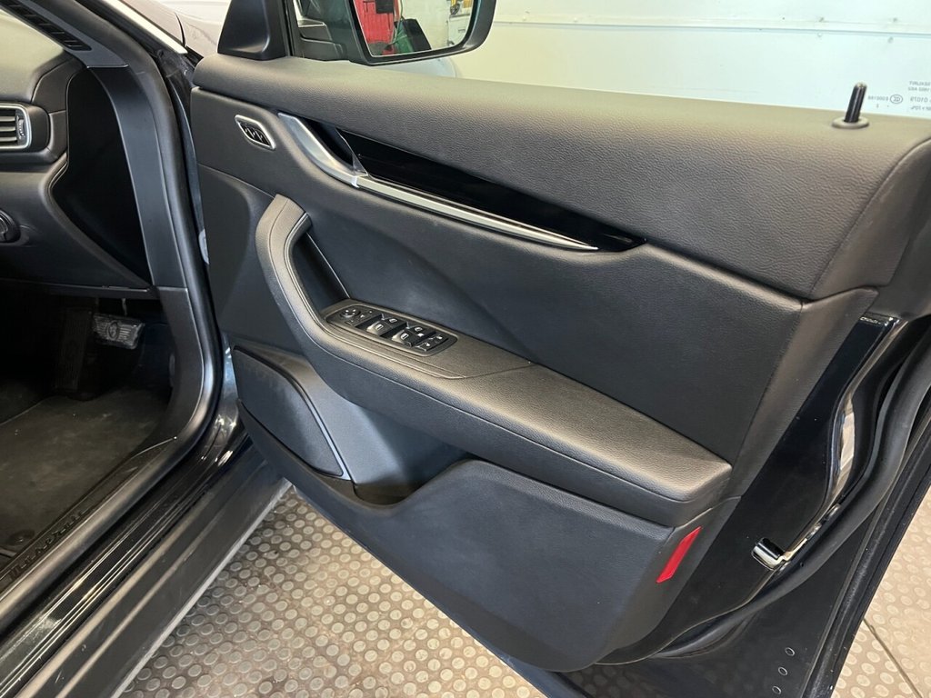 Used Maserati Levante 2023 for sale - 77065130: Photo 21