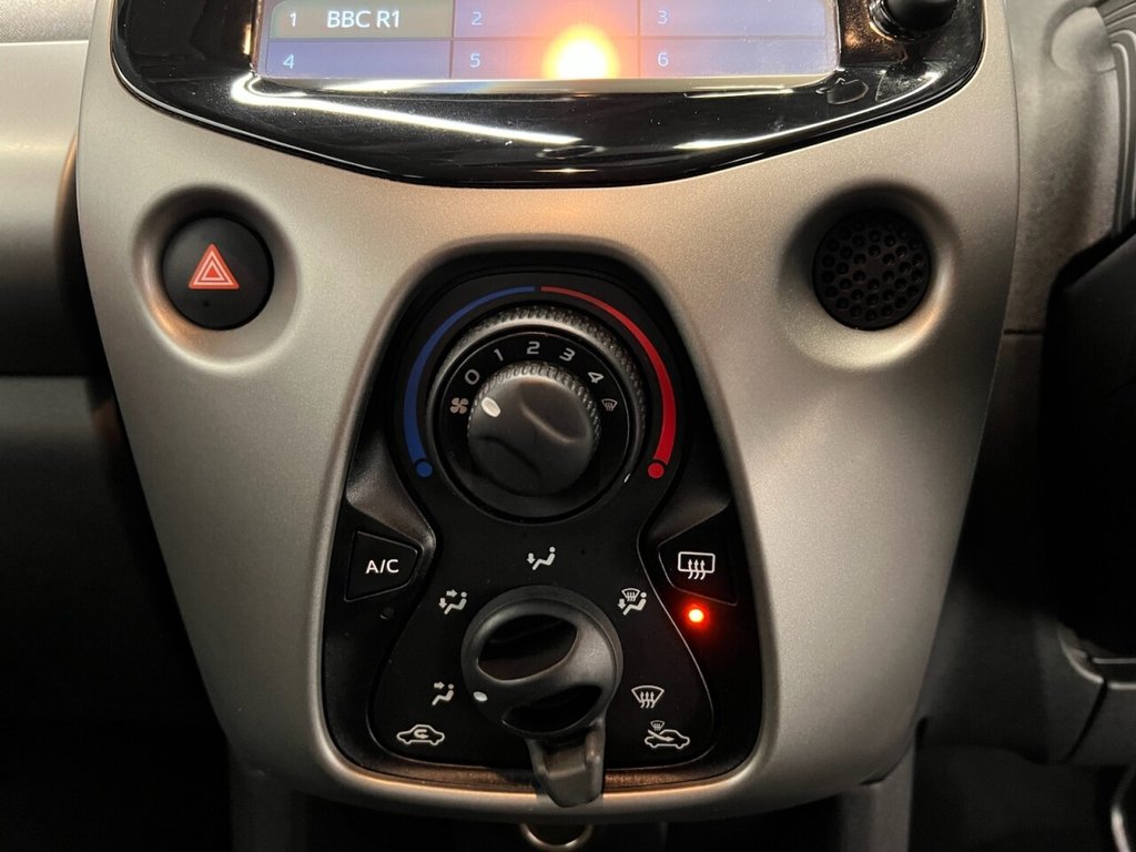 Used Peugeot 108 2015 for sale - 76642899: Photo 22