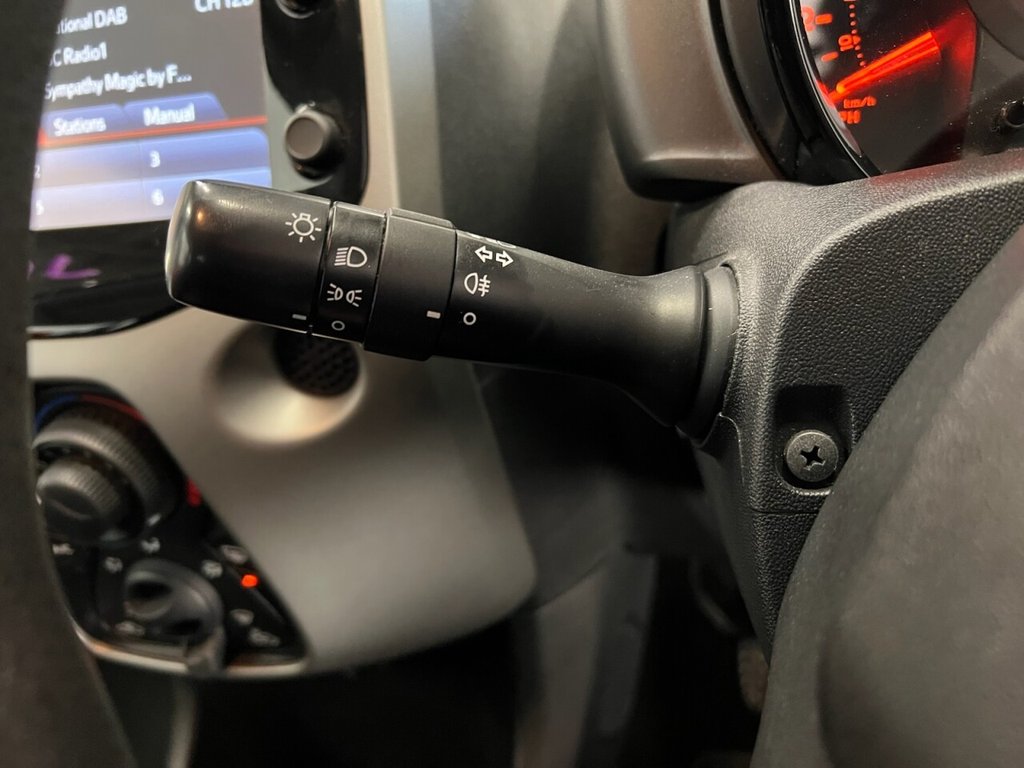 Used Peugeot 108 2015 for sale - 76642899: Photo 26