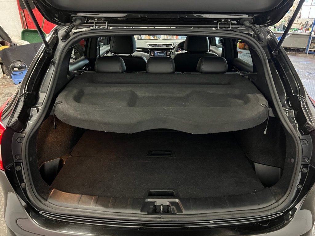 Used Nissan Qashqai 2017 for sale - 76417164: Photo 14