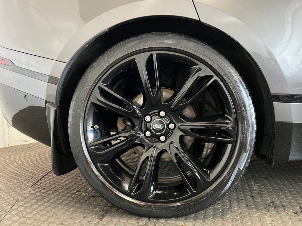 Used Land Rover Range Rover Velar 2017 for sale - 76686629: Photo 13