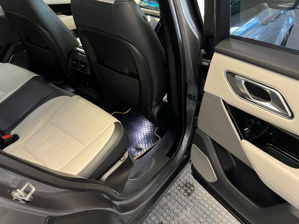Used Land Rover Range Rover Velar 2017 for sale - 76686629: Photo 16