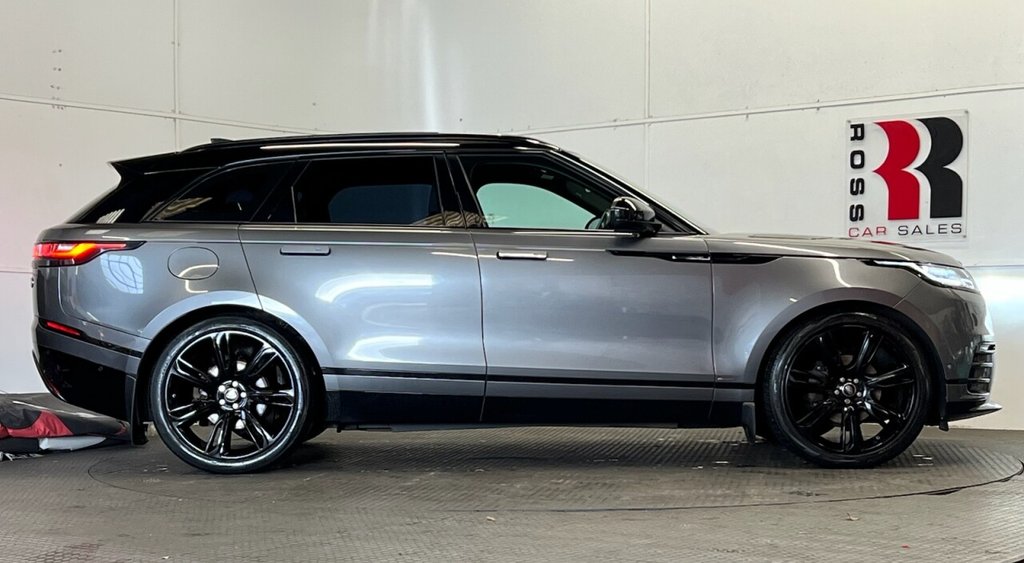 Used Land Rover Range Rover Velar 2017 for sale - 76686629: Photo 2