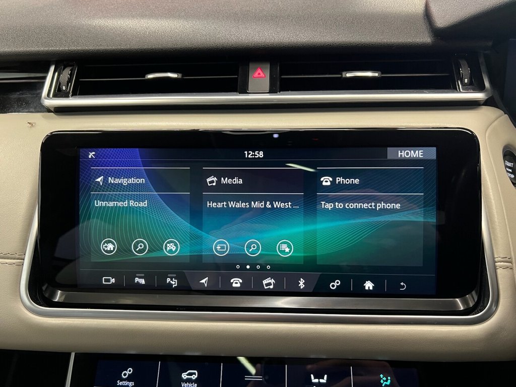 Used Land Rover Range Rover Velar 2017 for sale - 76686629: Photo 27