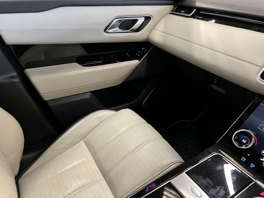 Used Land Rover Range Rover Velar 2017 for sale - 76686629: Photo 35