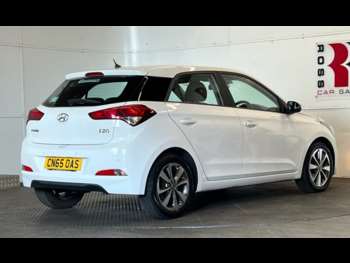 Used Hyundai i20 2015 for sale - 75410929: Photo