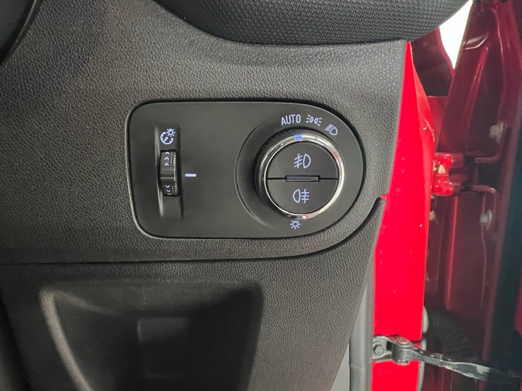 Used Vauxhall Crossland 2022 for sale - 77919780: Photo 31