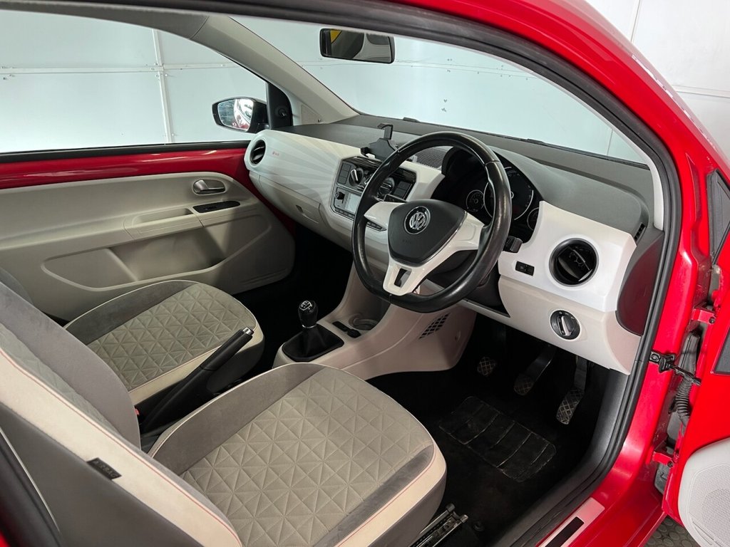 Used Volkswagen up! 2017 for sale - 78016897: Photo 18
