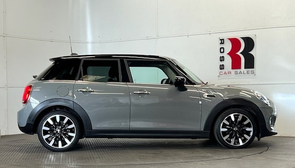 Used MINI Hatch 2019 for sale - 76303484: Photo 2