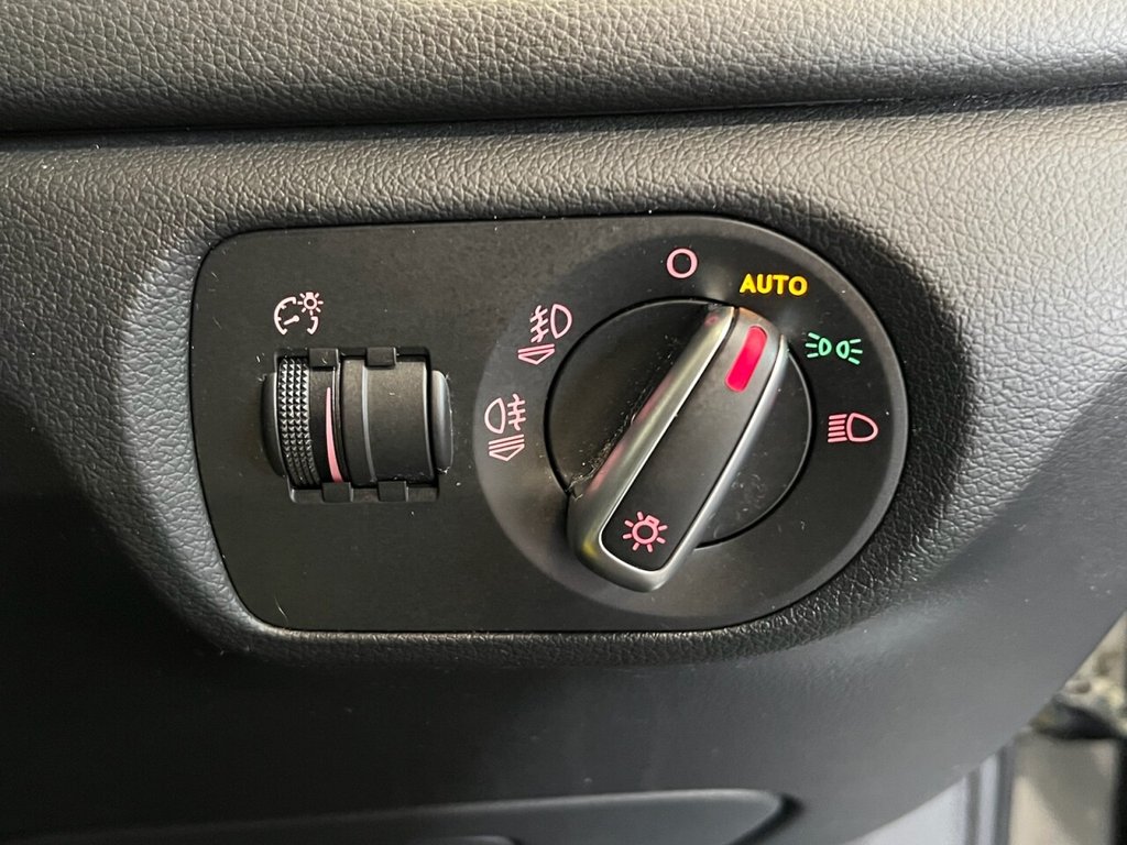 Used Audi Q3 2014 for sale - 77936033: Photo 31