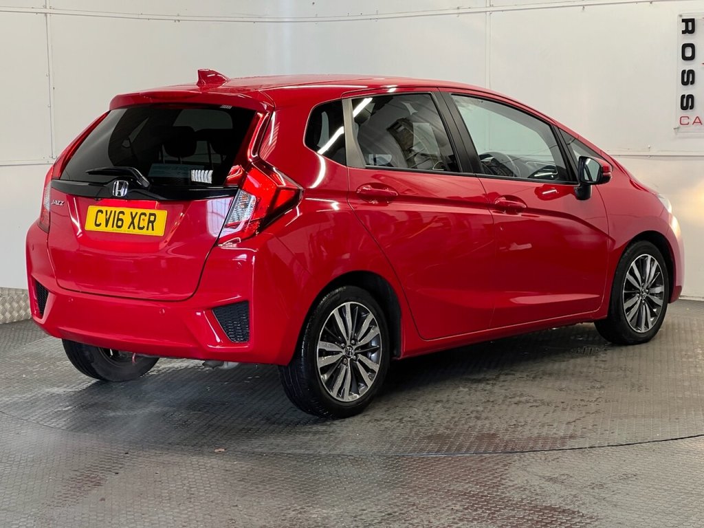 Used Honda Jazz 2016 for sale - 77546744: Photo 3