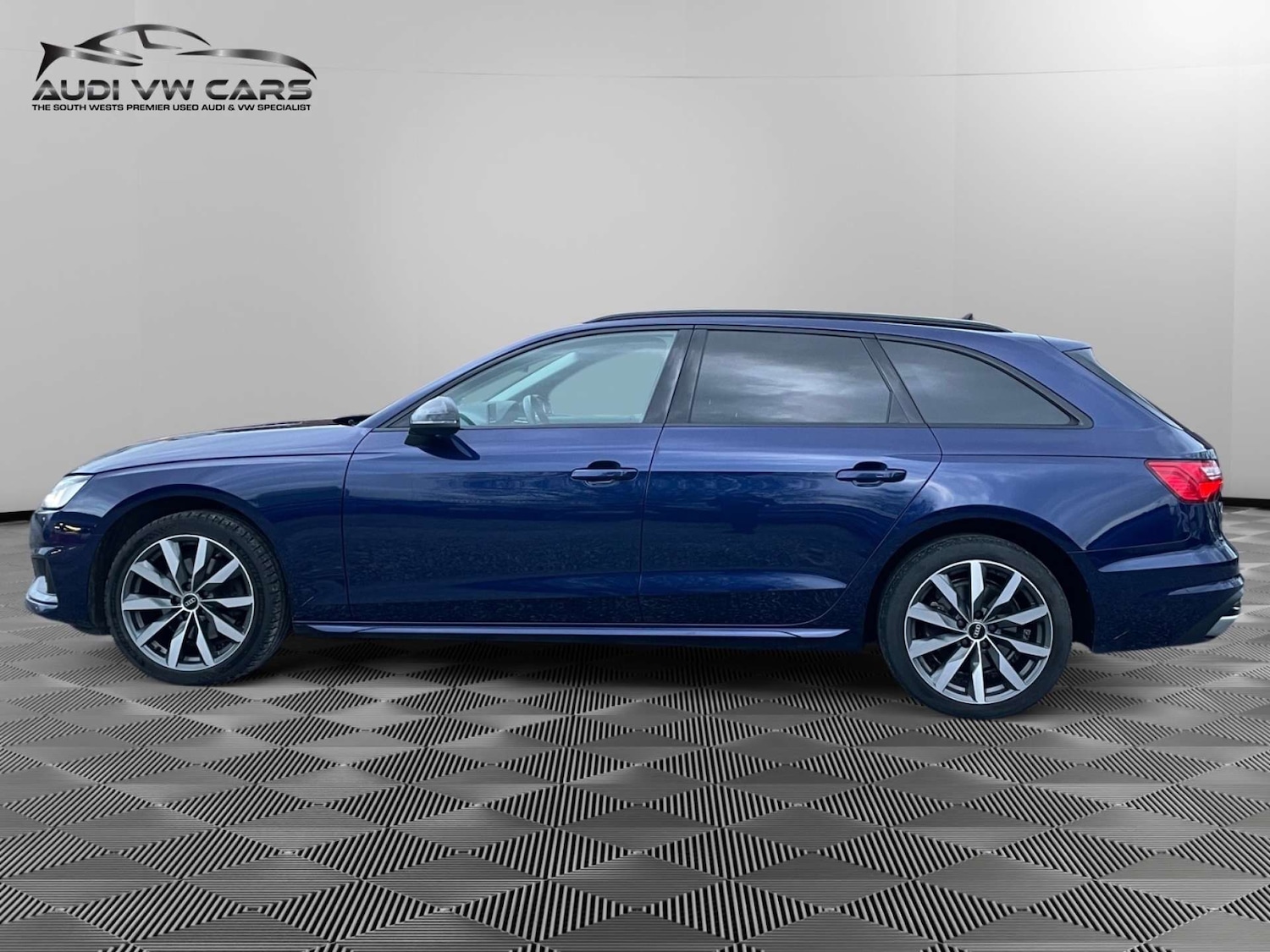 Used Audi A4 2022 for sale - 77621863: Photo 2