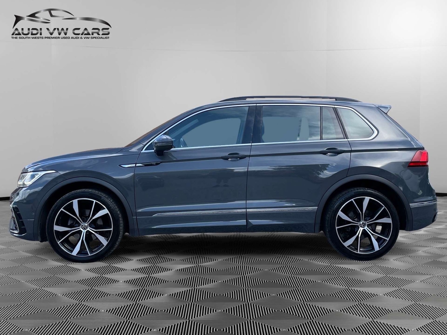 Used Volkswagen Tiguan 2021 for sale - 76719528: Photo 2