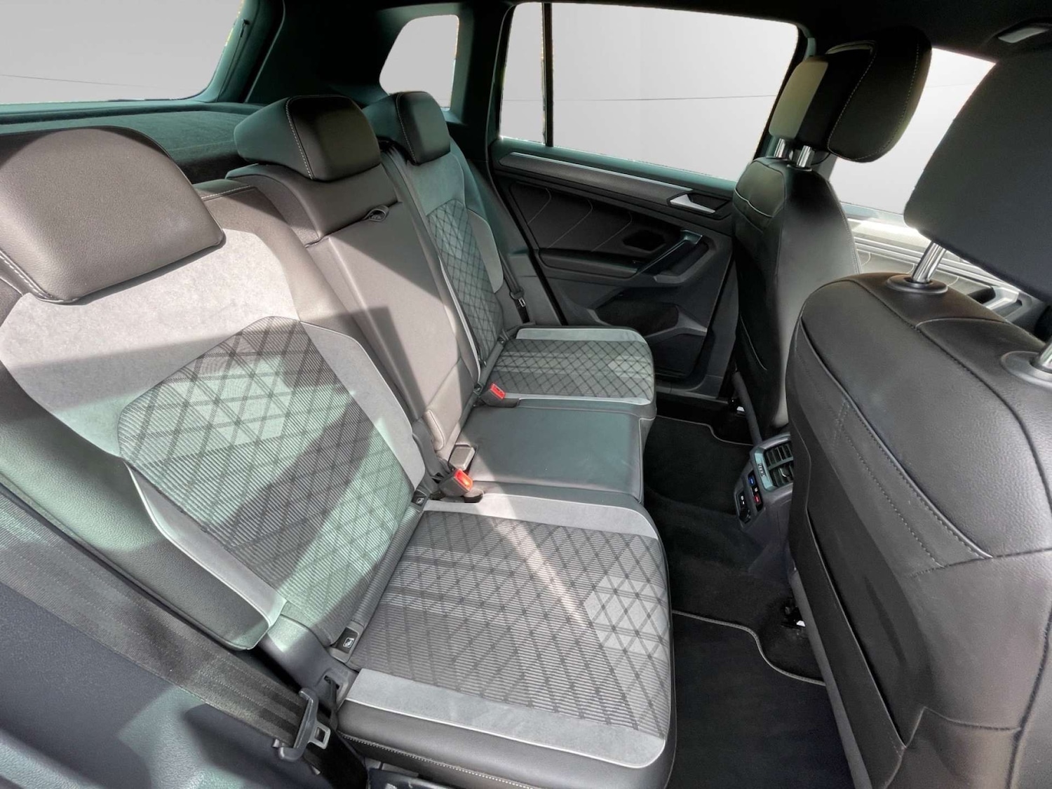 Used Volkswagen Tiguan 2021 for sale - 76719528: Photo 29