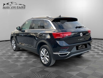 Used Volkswagen T-Roc 2020 for sale - 77047461: Photo