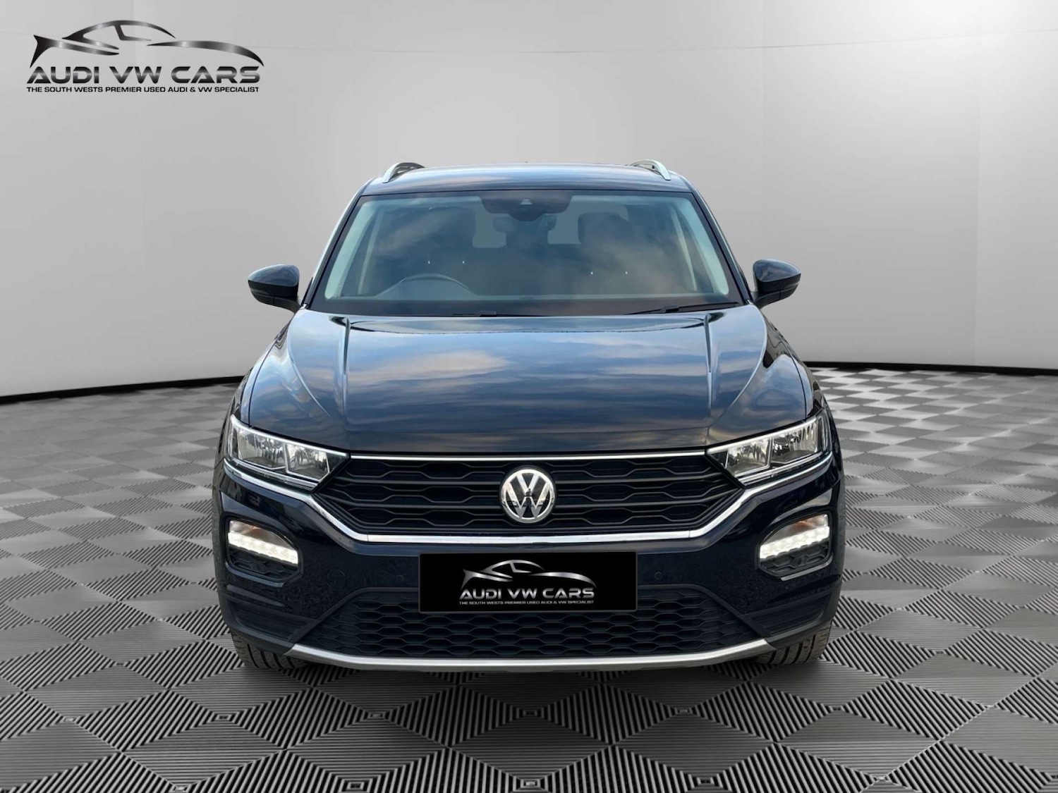 Used Volkswagen T-Roc 2020 for sale - 77047461: Photo 8
