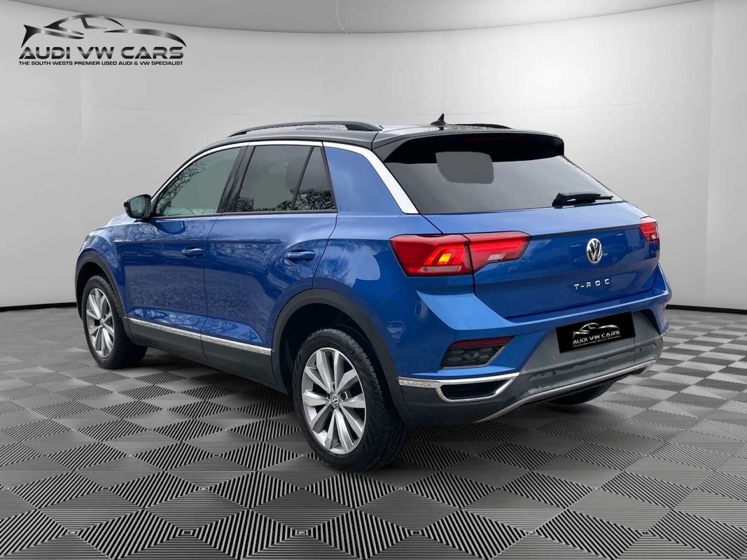 Used Volkswagen T-Roc 2018 for sale - 78041850: Photo 3
