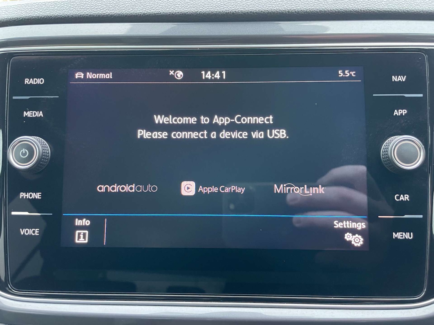 Used Volkswagen T-Roc 2020 for sale - 77422824: Photo 13