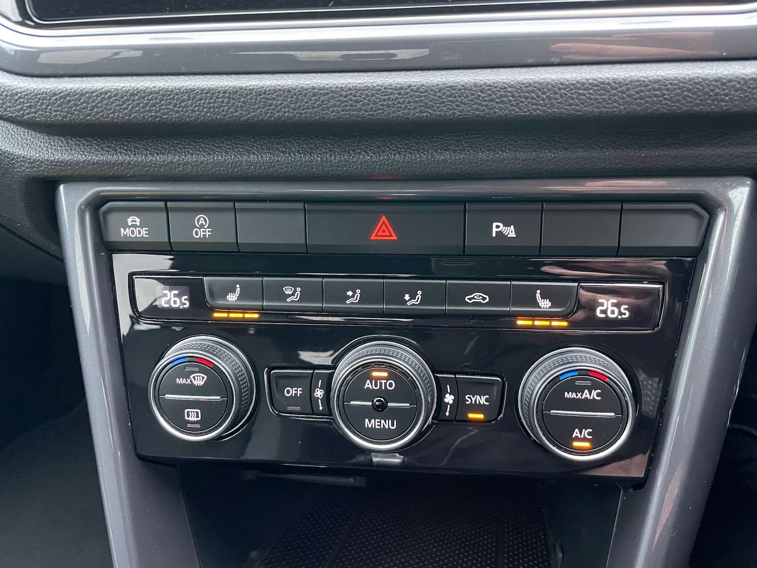 Used Volkswagen T-Roc 2020 for sale - 77422824: Photo 17