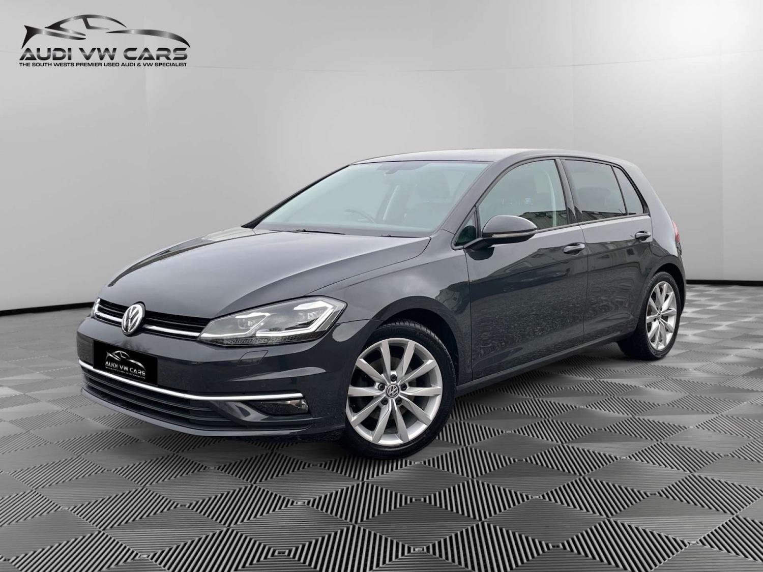 Used Volkswagen Golf 2020 for sale - 76830901: Photo 1