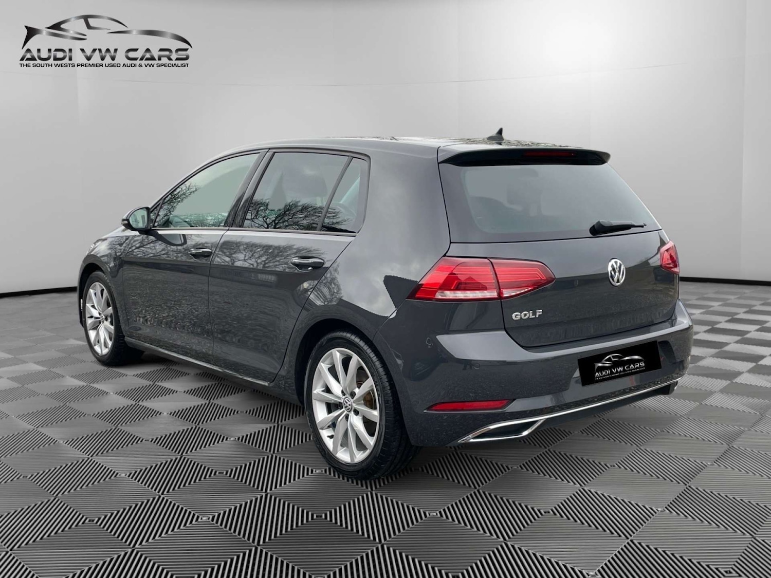 Used Volkswagen Golf 2020 for sale - 76830901: Photo 3