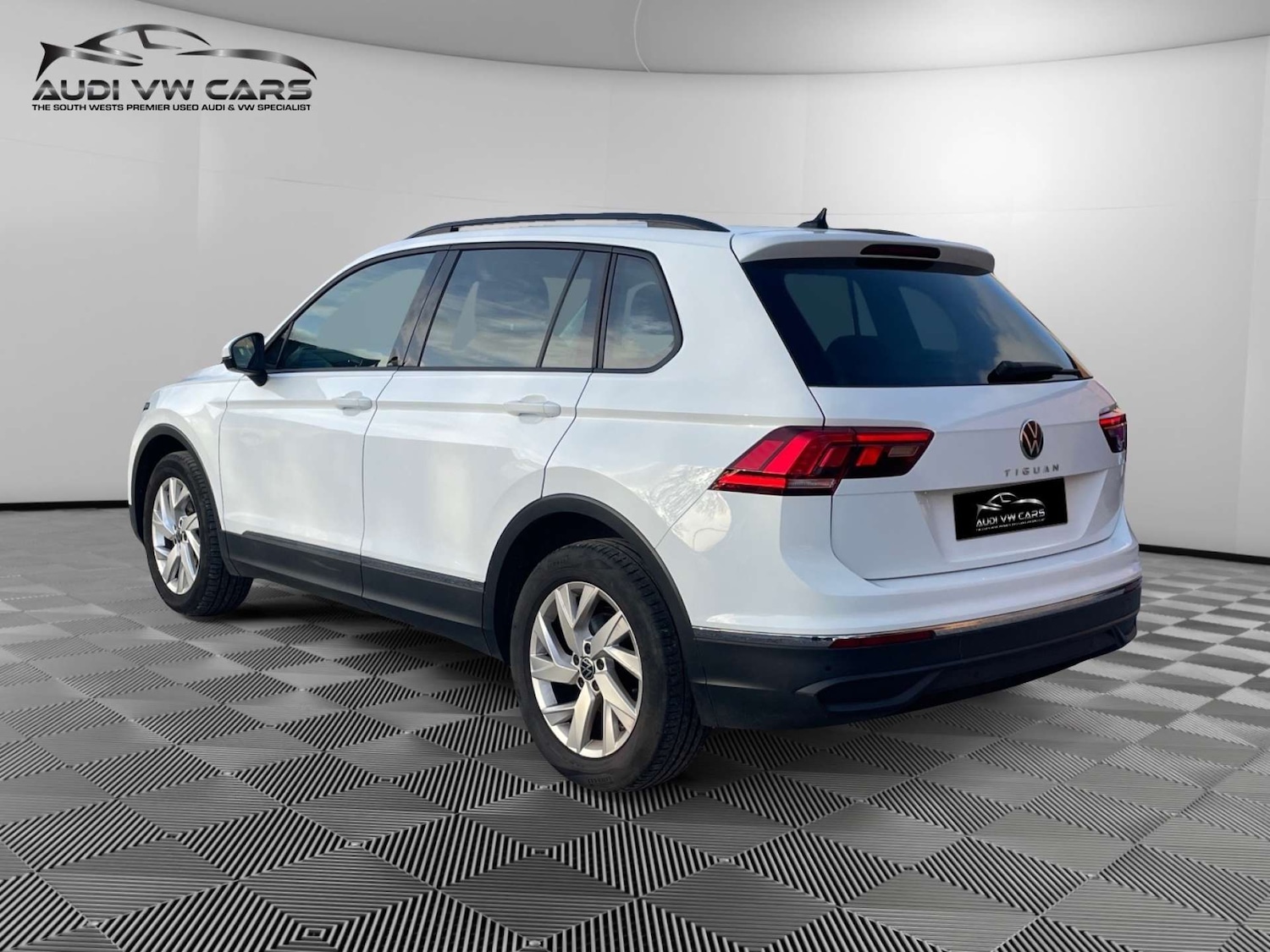Used Volkswagen Tiguan 2022 for sale - 77667811: Photo 3