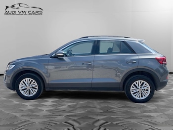 Used Volkswagen T-Roc 2023 for sale - 79246918: Photo