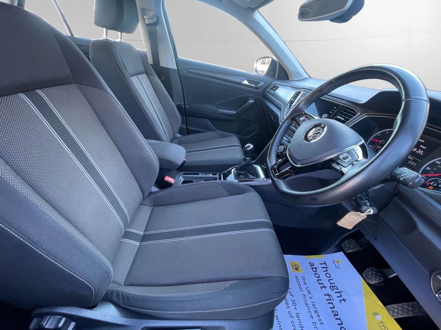 Used Volkswagen T-Roc 2018 for sale - 77937239: Photo 10