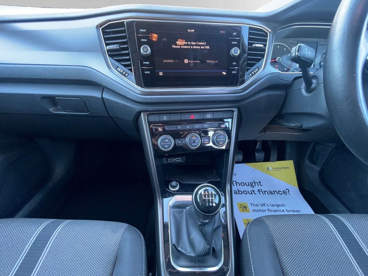 Used Volkswagen T-Roc 2018 for sale - 77937239: Photo 17