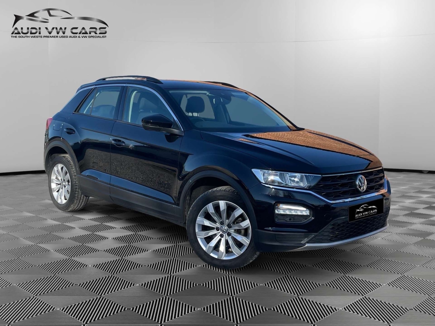 Used Volkswagen T-Roc 2018 for sale - 77937239: Photo 7