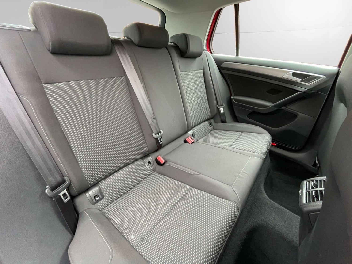 Used Volkswagen Golf 2019 for sale - 77621864: Photo 18