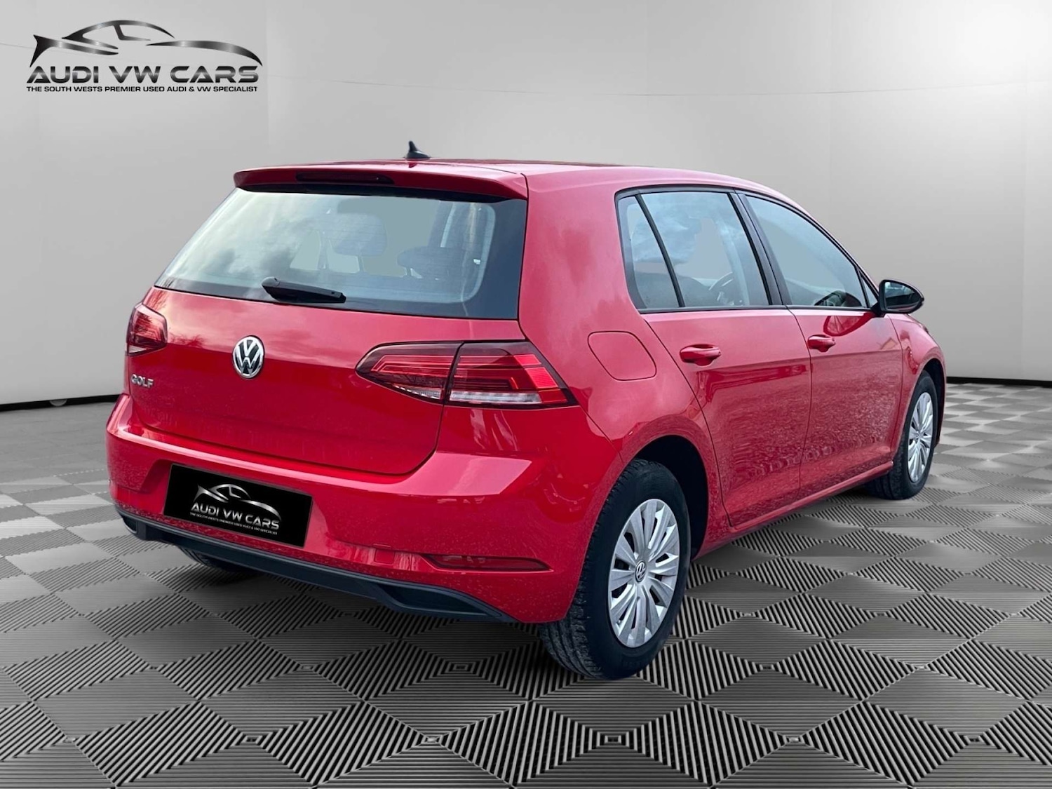 Used Volkswagen Golf 2019 for sale - 77621864: Photo 3