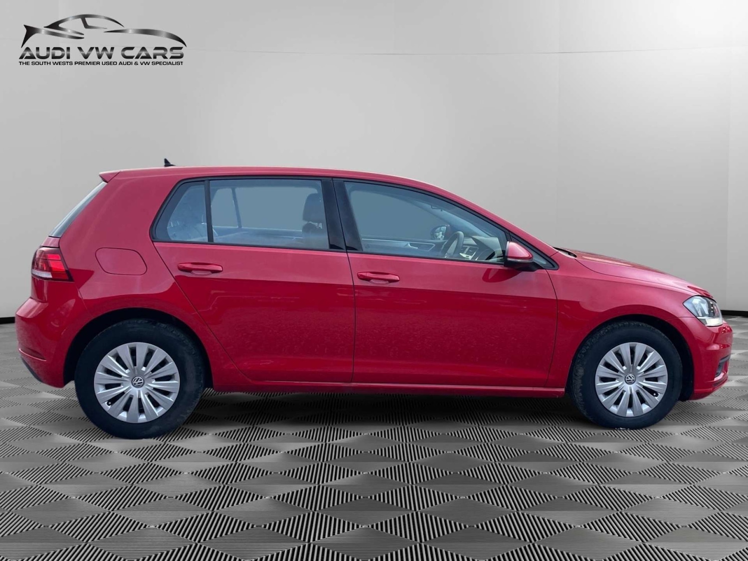 Used Volkswagen Golf 2019 for sale - 77621864: Photo 4