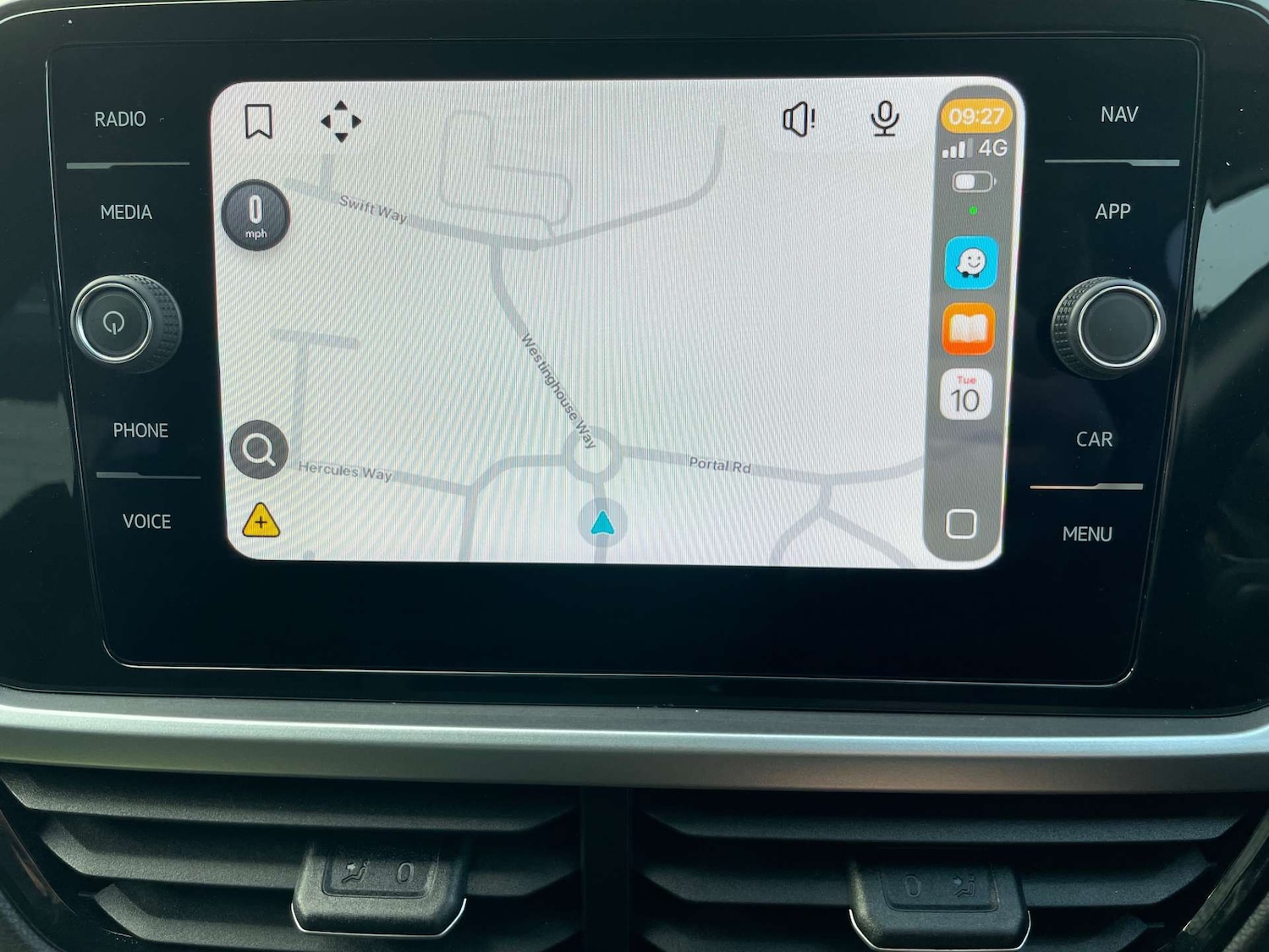 Used Volkswagen T-Roc 2024 for sale - 77398261: Photo 11