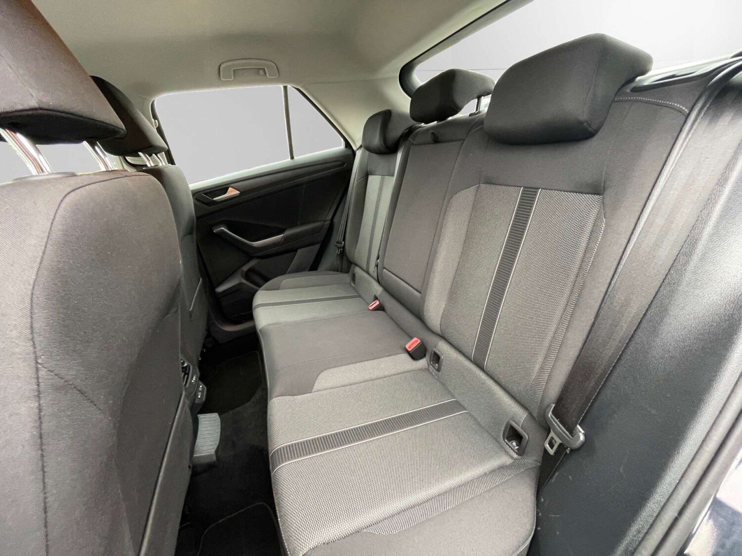 Used Volkswagen T-Roc 2024 for sale - 77398261: Photo 22