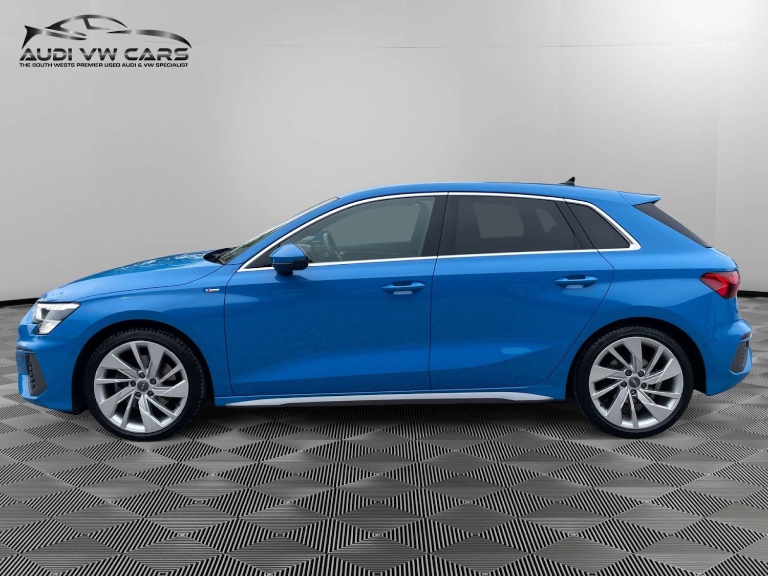 Used Audi A3 2020 for sale - 78179580: Photo 2