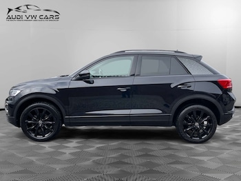 Used Volkswagen T-Roc 2021 for sale - 76829788: Photo