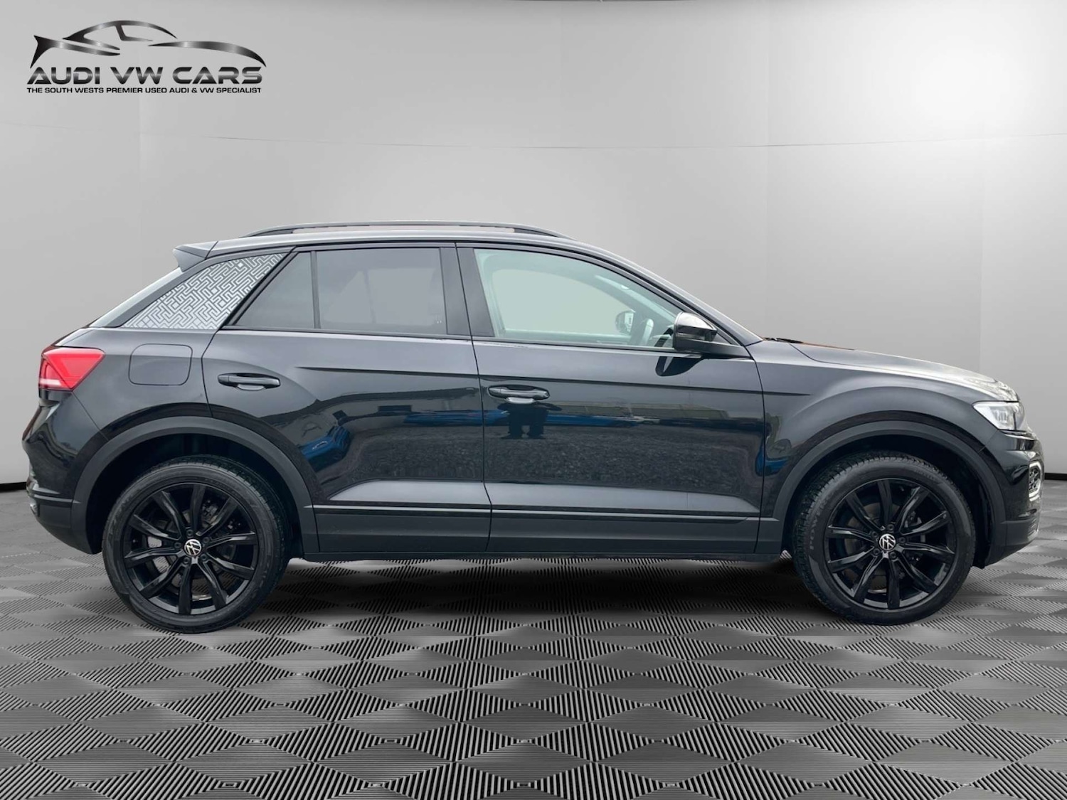 Used Volkswagen T-Roc 2021 for sale - 76829788: Photo 6