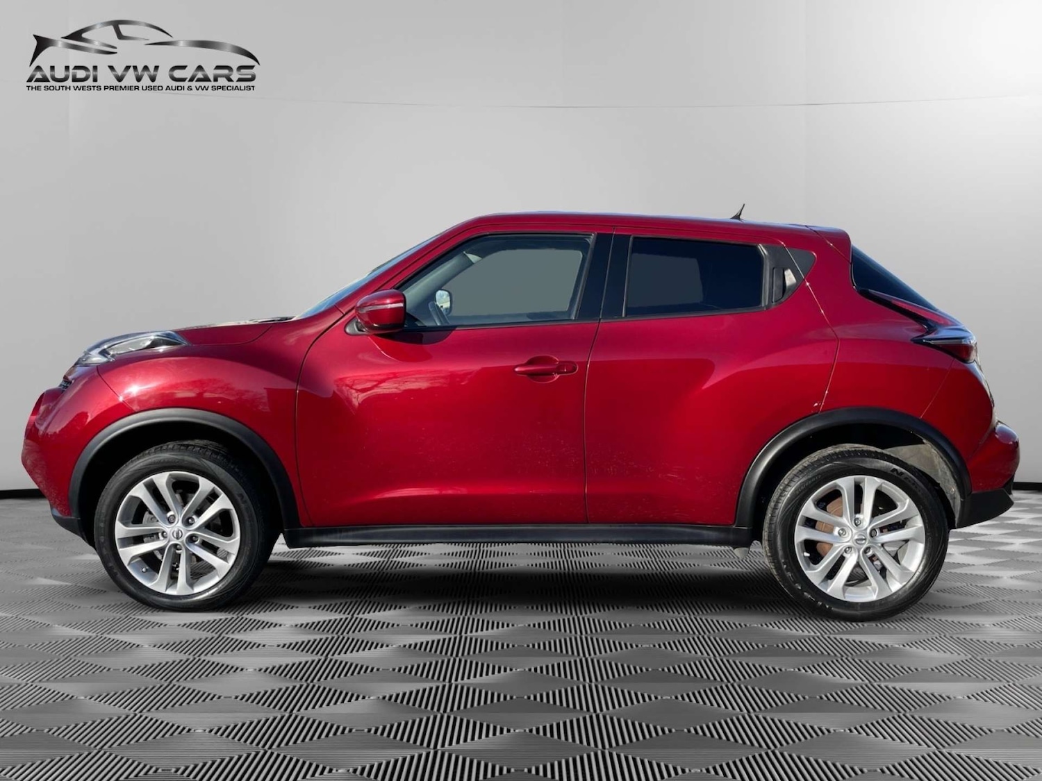 Used Nissan Juke 2015 for sale - 76720207: Photo 2